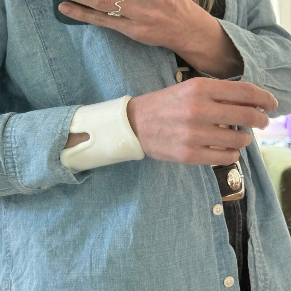 Tiffany & Co. Elsa Peretti Large Left Bone Cuff in White Finish - Picture 6 of 8